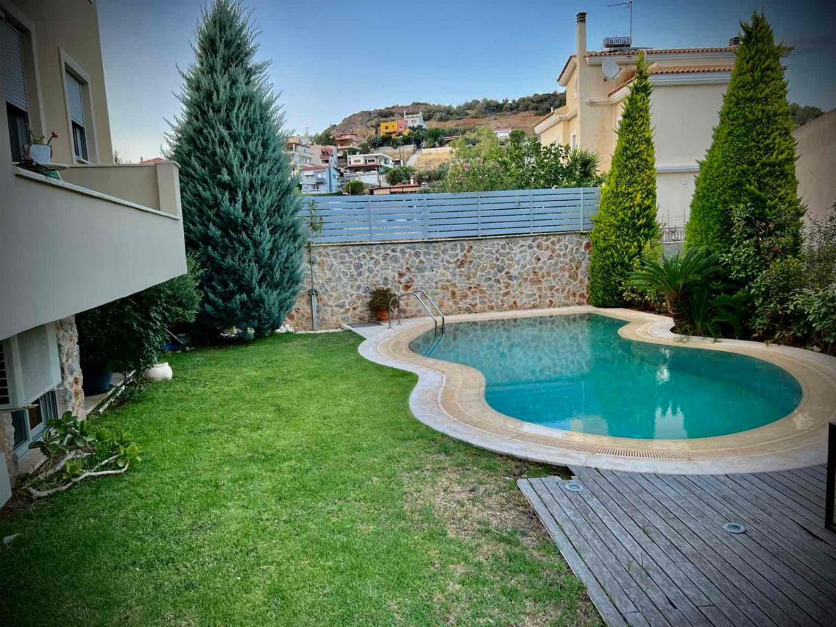 Vila Ένας Ευχάριστος Χώρος Με Πισίνα Pórto Ráfti Exteriér fotografie